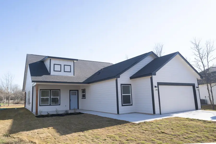 107 Keahi Ct, Bastrop, TX 78602 - #2