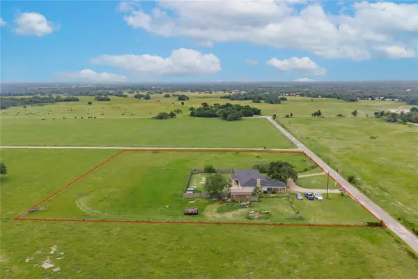 1192 County Road 138, Giddings, TX 78942