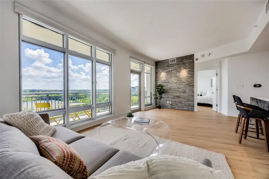 603 Davis St #811, Austin, TX 78701 - #3