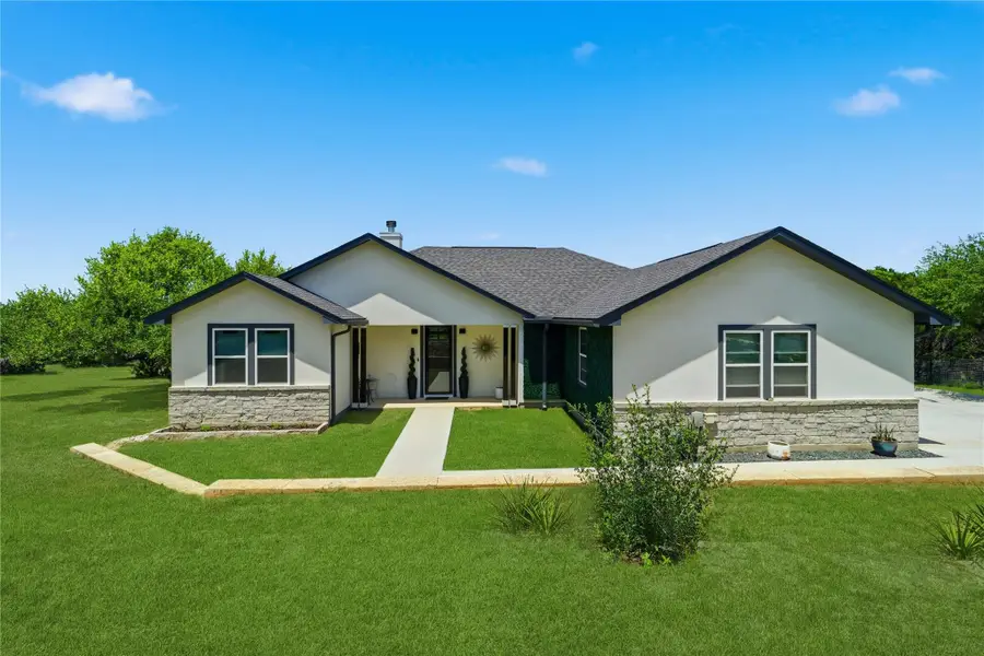 624 Juniper Ct, Fischer, TX 78623 - #2
