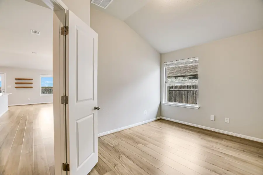 309 Chickasaw Ln, Hutto, TX 78634 - #2