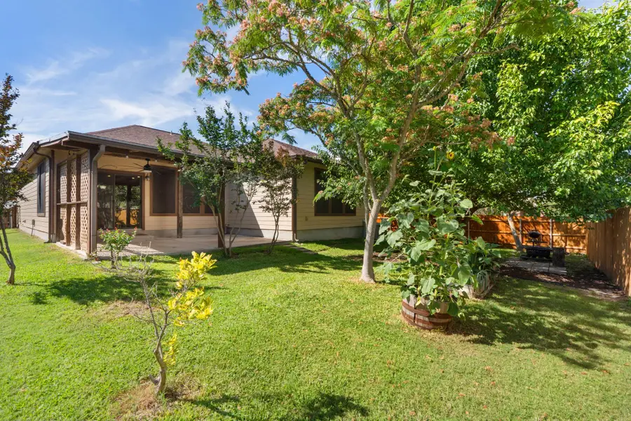 366 Matthews Ln, Kyle, TX 78640 - Image #2