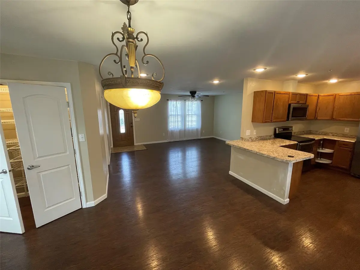 111 Hillview Ln, Burnet, TX 78611 - #1