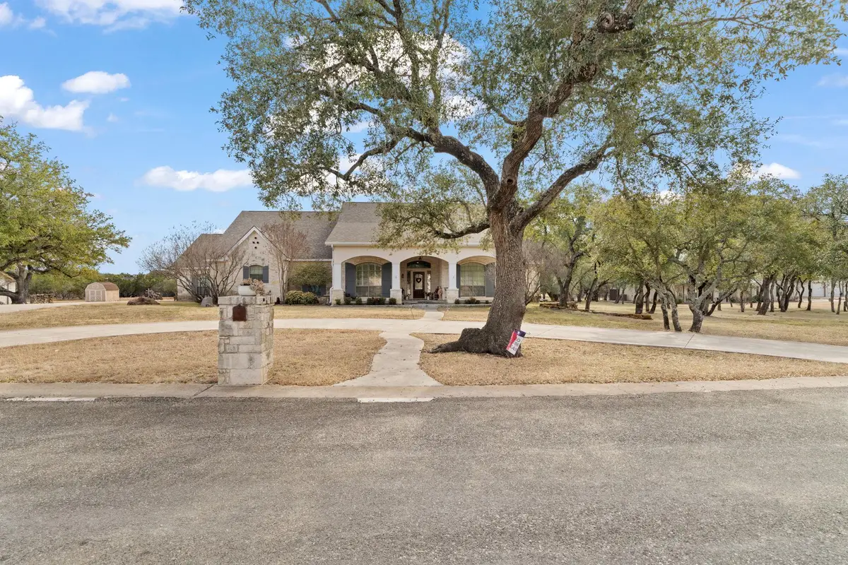 203 Circle Oaks Dr, Burnet, TX 78611 - #1