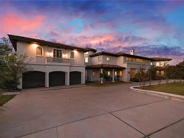 2204 Canonero Dr, Austin, TX 78746 - Image #1