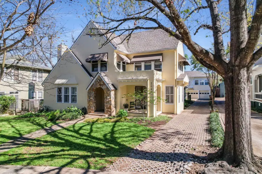 204 W 32nd St, Austin, TX 78705 - #2