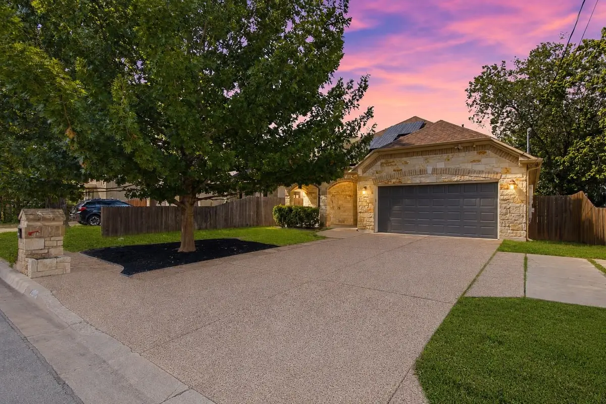 2806 Prado St, Austin, TX 78702 - #1