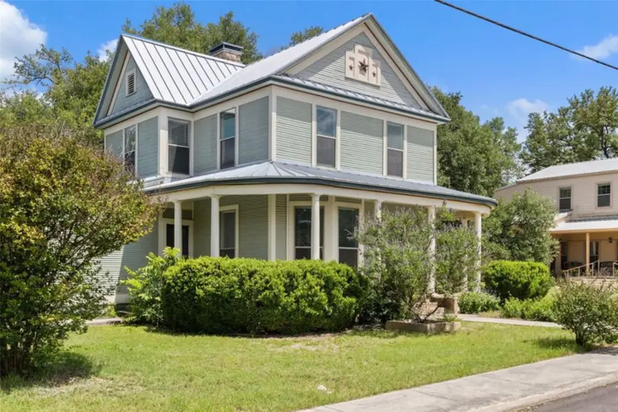 208 Avenue G, Johnson City, TX 78636 - #2