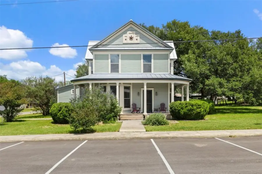 208 Avenue G, Johnson City, TX 78636 - #3