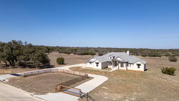 103 Buck Rabbit Rd, Briggs, TX 78608