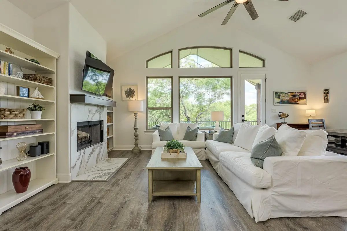433 Venture Blvd S, Point Venture, TX 78645 - #1