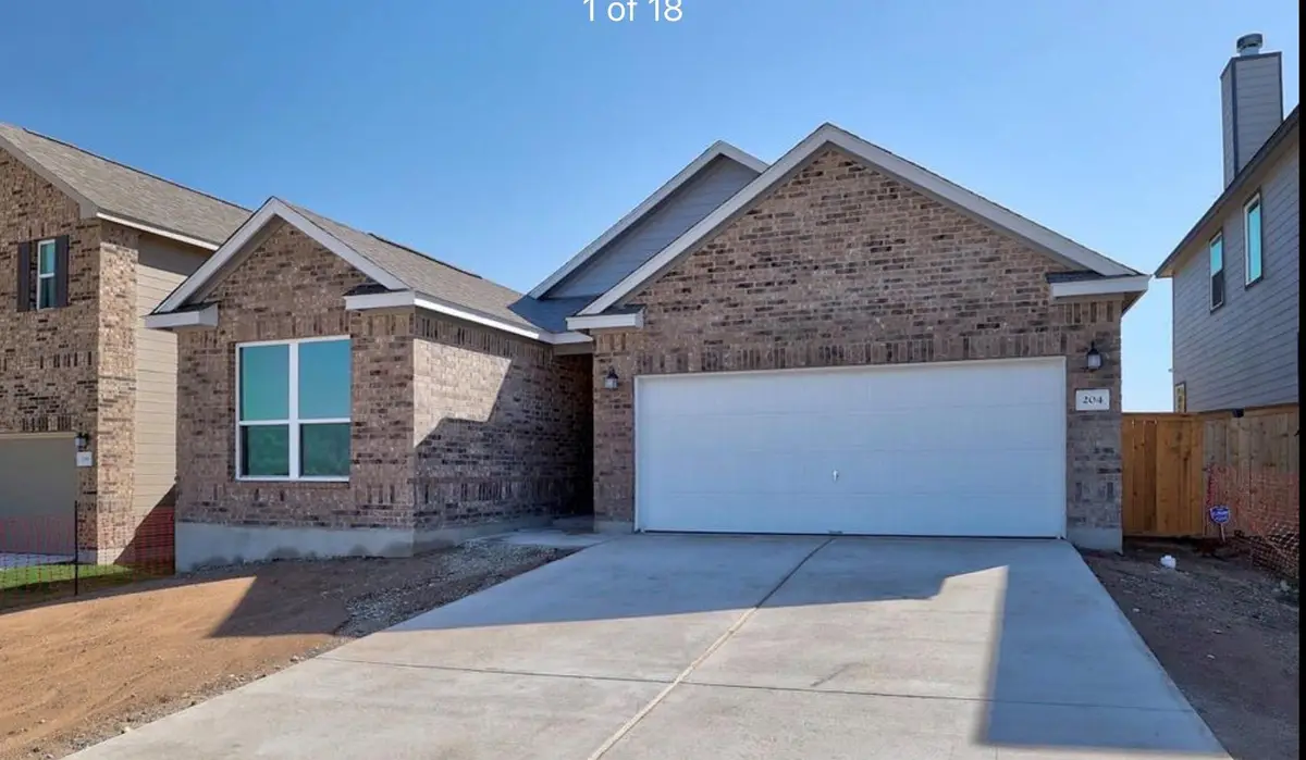 204 Robert Hightower Dr, Jarrell, TX 76537 - #1