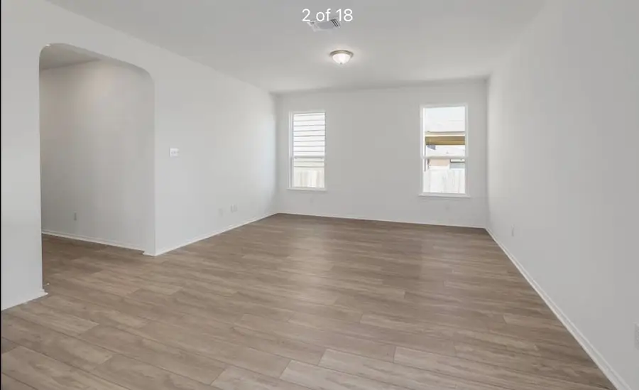 204 Robert Hightower Dr, Jarrell, TX 76537 - #3