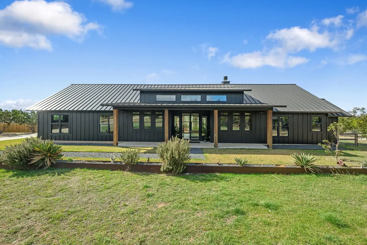 107 W Lakeshore Dr, Dripping Springs, TX 78620 - #1