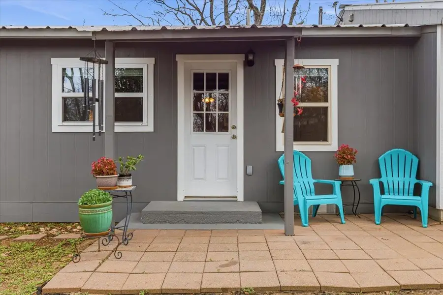 503 E Bluebonnet Ln, Johnson City, TX 78636 - #2