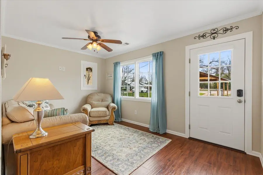 503 E Bluebonnet Ln, Johnson City, TX 78636 - #3