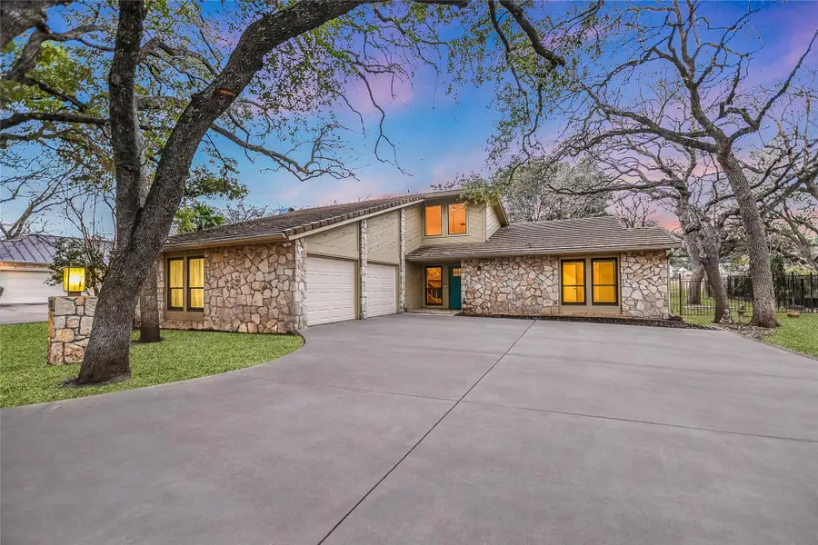 204 Blue Ground, Horseshoe Bay, TX 78657 - #2