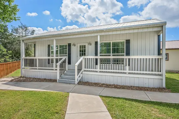 412 Leaning Oak Ln, Somerville, TX 77879
