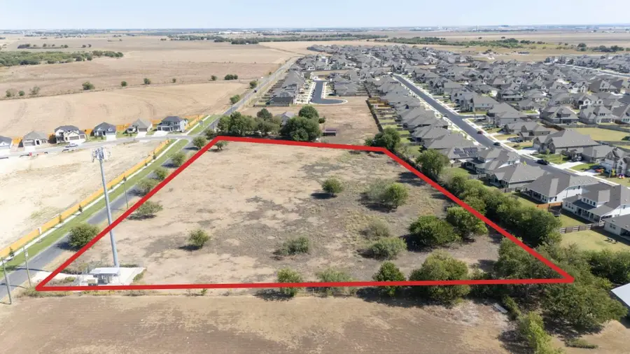 828 County Road 132, Hutto, TX 78634 - Image #2