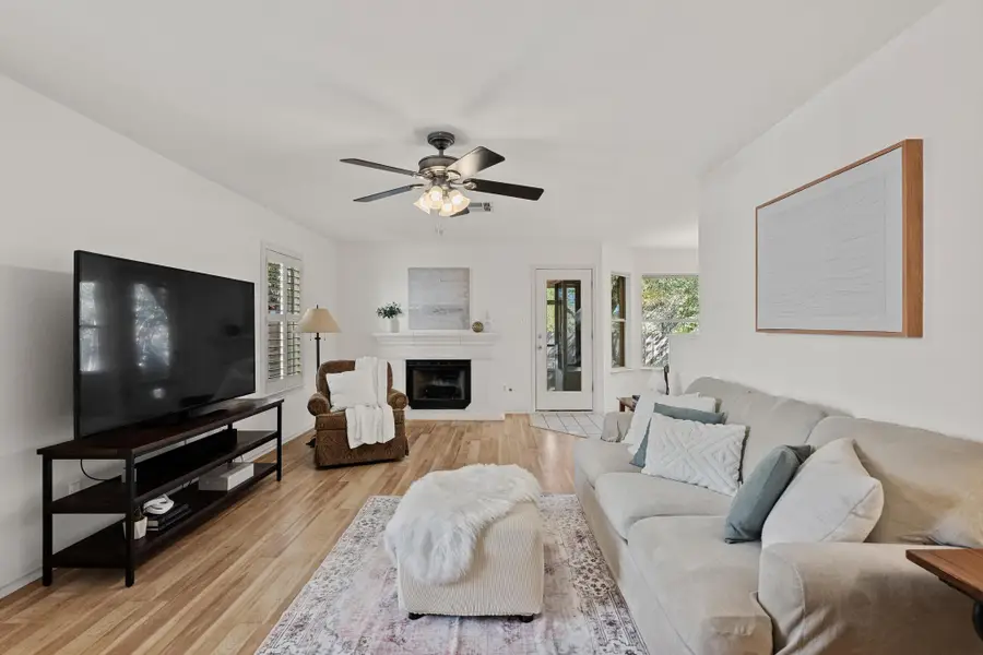 8513 Dempsey Ln, Austin, TX 78748 - Image #3