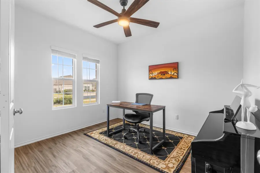 432 Wolf Springs Rd, Georgetown, TX 78628 - #2