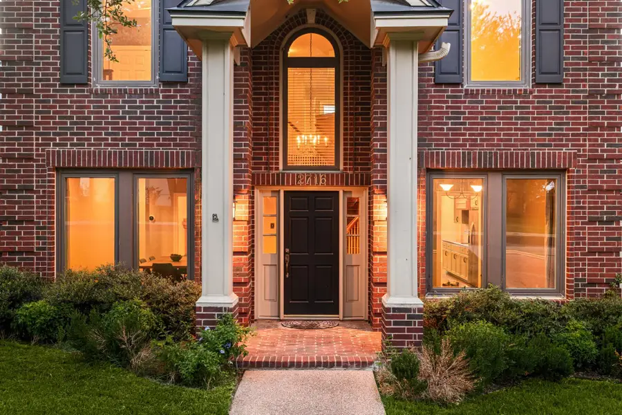 2716 Bartons Bluff Ln, Austin, TX 78746 - #2