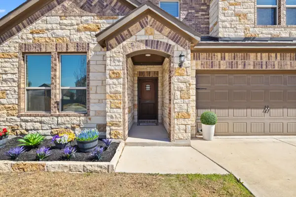 380 Capstone Rd, Liberty Hill, TX 78642