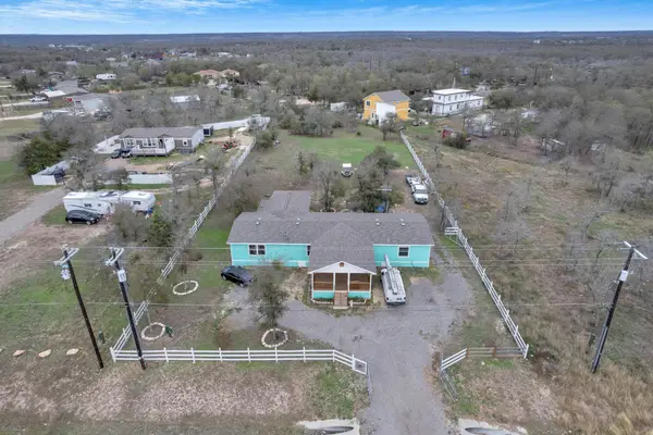 354 Oak Arbor Trl, Del Valle, TX 78617