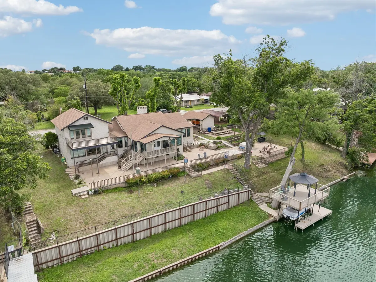 939 Reiley Rd, Seguin, TX 78155 - #1