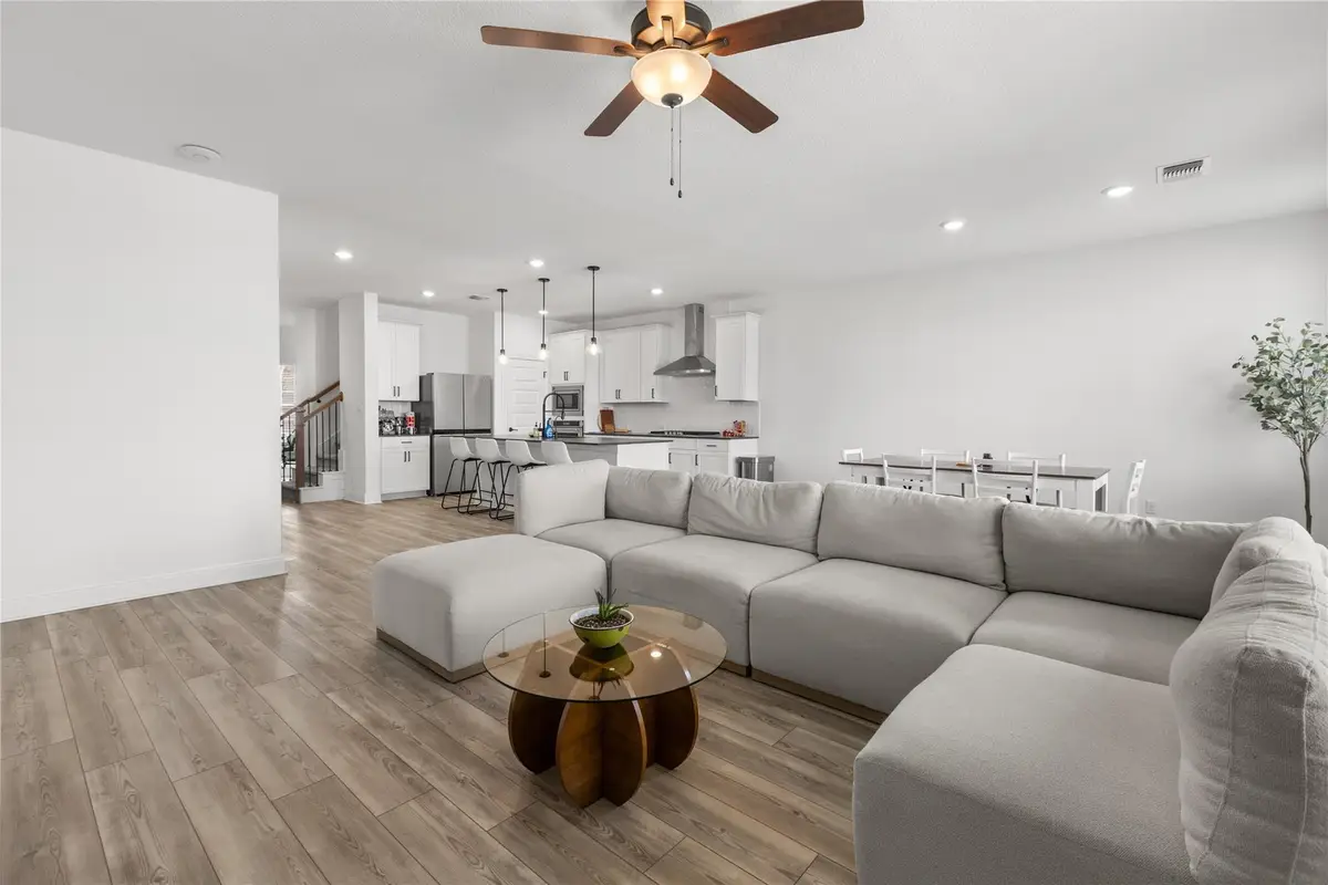 12120 Paseo De Los Lagos Ln, Manor, TX 78653 - #1