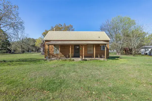 809 N Main St, Lexington, TX 78947