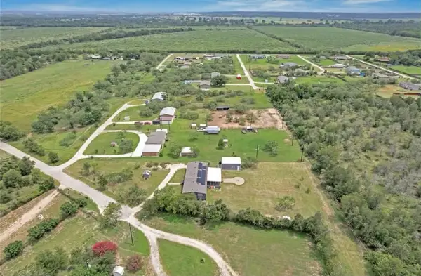 213 River Front Dr, Cedar Creek, TX 78612