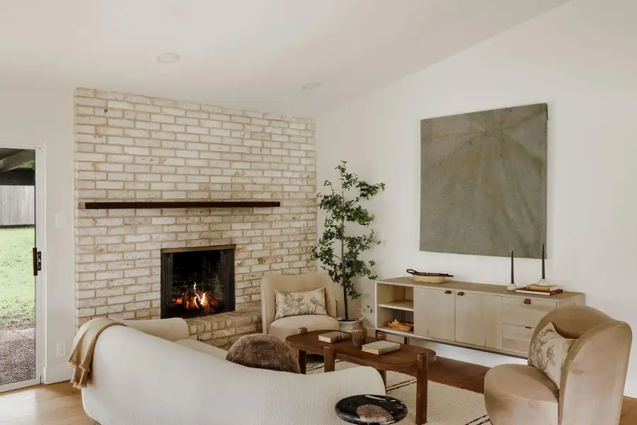 2401 Vassal Dr, Austin, TX 78748 - #2