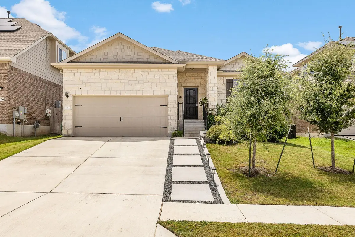 220 Castlefields St, Hutto, TX 78634 - #1
