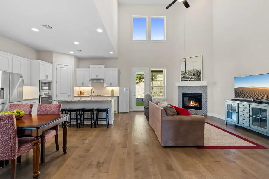 131 Autumn Wood Ln, Austin, TX 78737 - Image #2