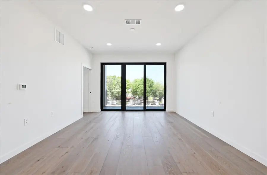 2209 S 1st St #217, Austin, TX 78704 - Image #2