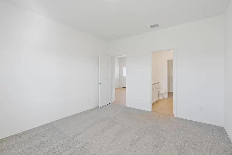 108 Paria Ct, Jarrell, TX 76537 - Image #3