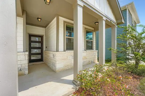 148 Gullivers Dr, Elgin, TX 78621 - #2