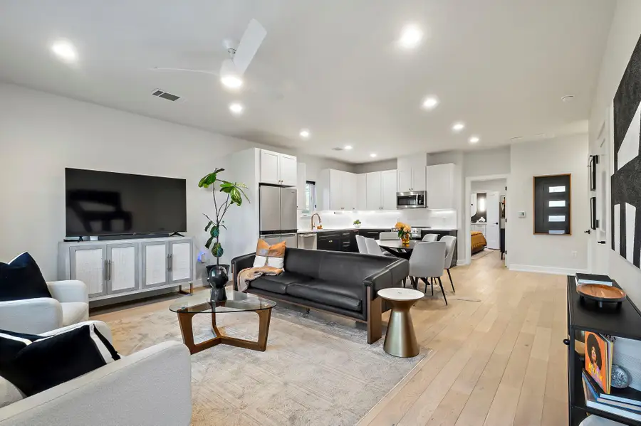 4607 Leslie Ave #A, Austin, TX 78721 - #3