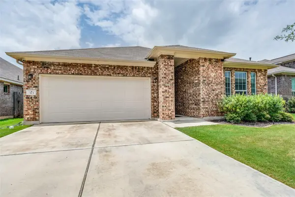 323 Natchez Dr, Buda, TX 78610