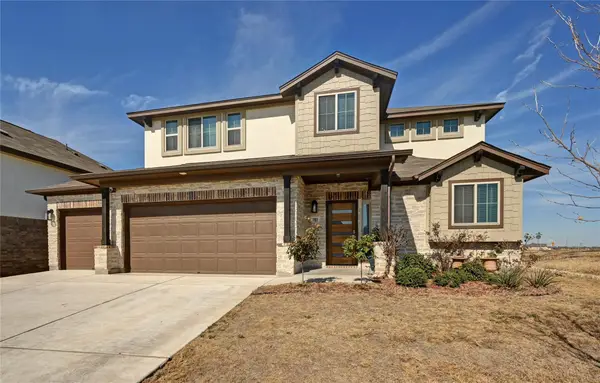 207 Dogvane Cir W, Kyle, TX 78640