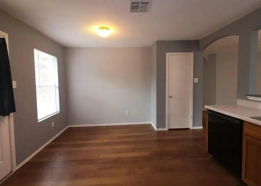 103 Easy St, Hutto, TX 78634 - #3