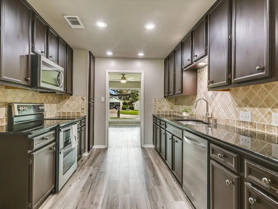 1433 Windcrest Dr, Round Rock, TX 78664 - #3