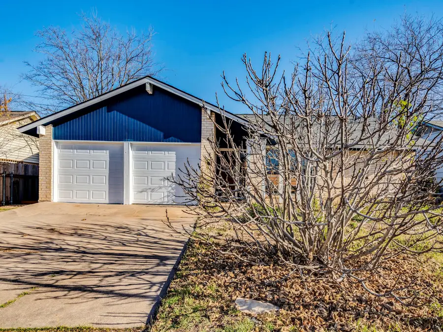 1600 Pine Knoll Dr, Austin, TX 78758 - Image #2