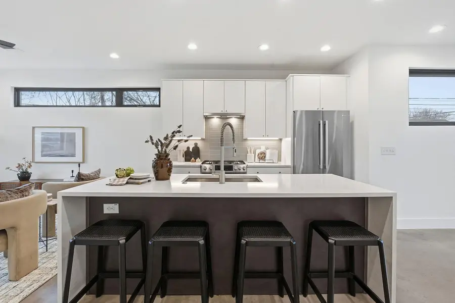 2411 Santa Rosa St #A, Austin, TX 78702 - #3