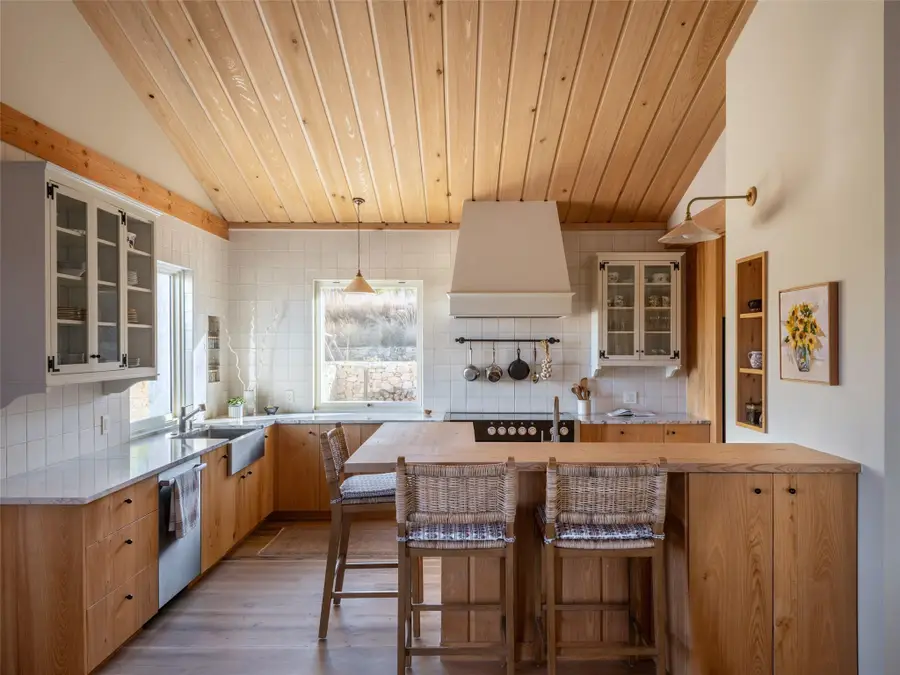 1934 N Walnut Springs Rd, Johnson City, TX 78636 - #3