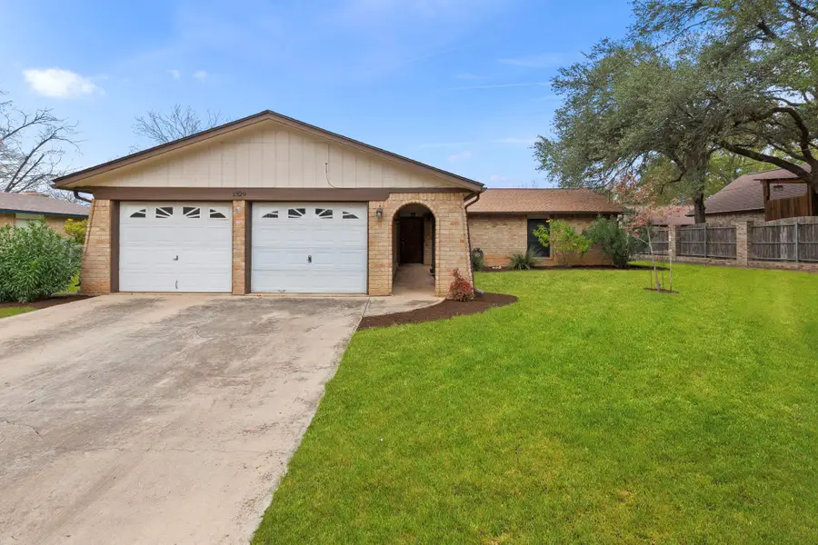 1329 Poppy Ln, New Braunfels, TX 78130 - Image #2