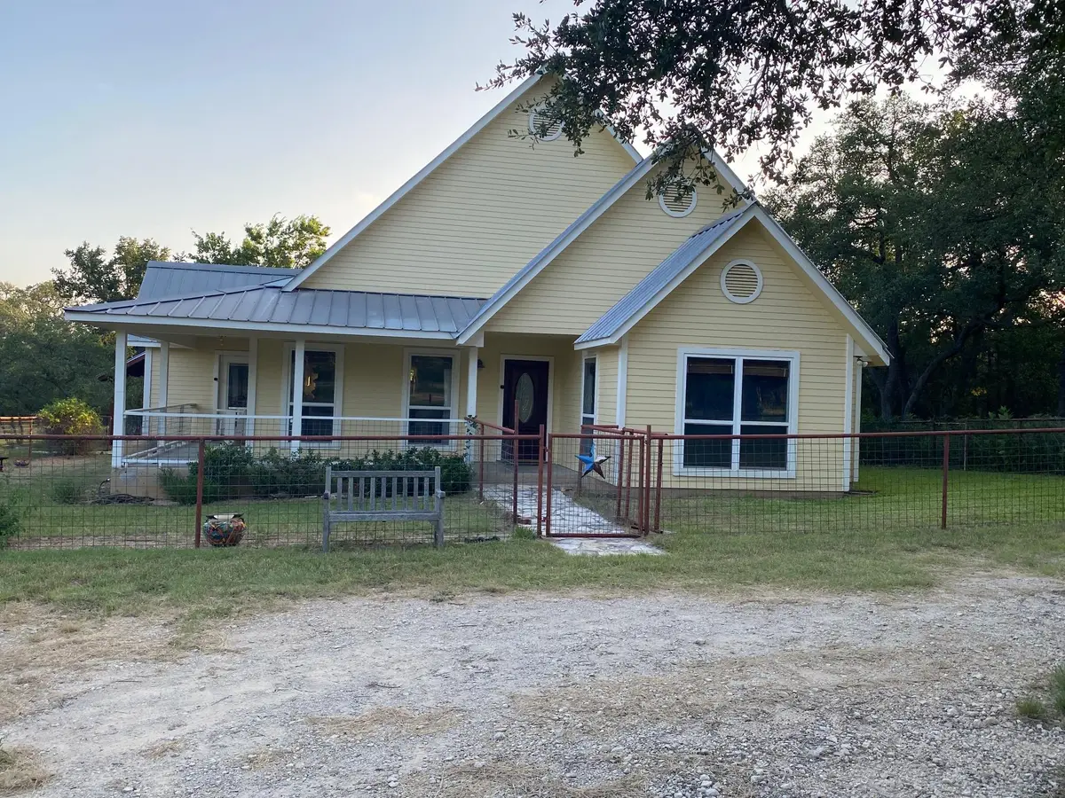 306 Plainview Rd, Wimberley, TX 78676 - #1