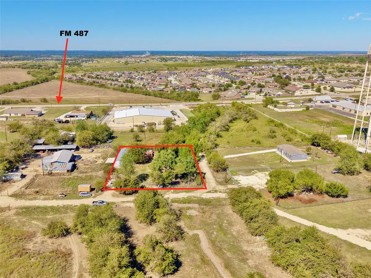 570 County Road 306 Rd, Jarrell, TX 76537 - #1