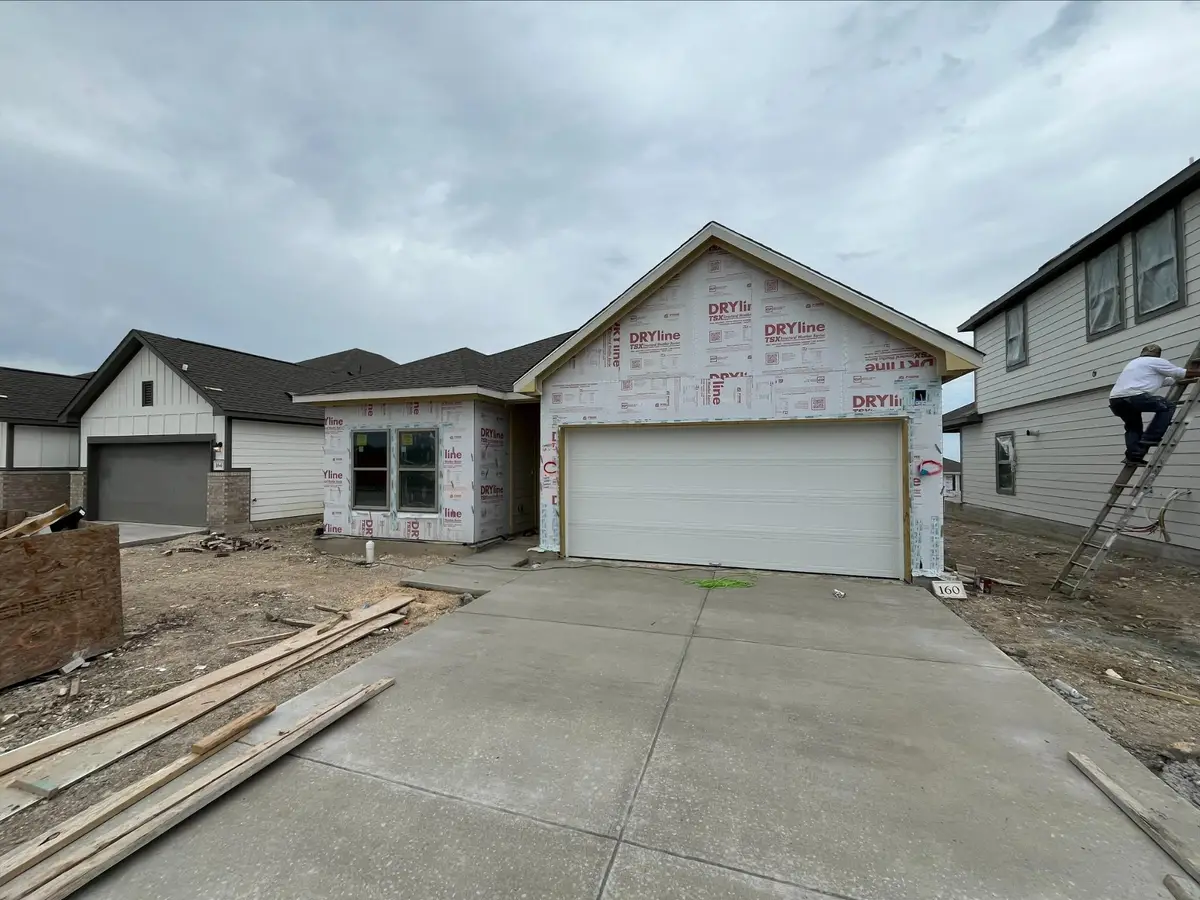 160 Wind Hill, Jarrell, TX 76537 - #1